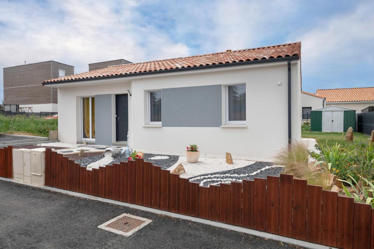 Maison Moderne Pour 7 Personnes A Saint-Michel-Chef-Chef Exterior photo
